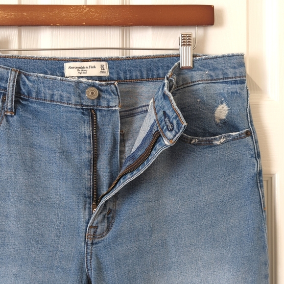 Abercrombie & Fitch Classic Distressed Medium Wash High Rise Skinny Jeans 32 - Picture 7 of 14